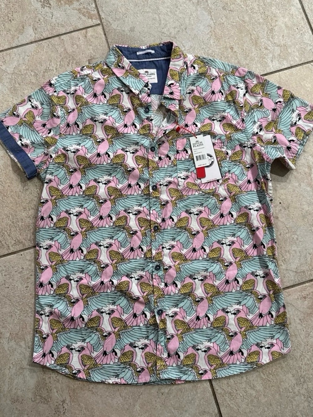 Ditch Plains Ricky Singh Men’s Bird/Parrot Shirt Button Up Size Large NEW